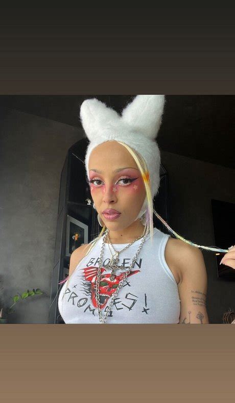 doja cat leaked photos|Doja Cat Breaks Down Her Nearly Topless Look at 2022 .